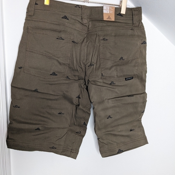 PRANA Men's Brion Short 11" Inseam Printed Slate Green Crux Rock NEW Size 30 - Picture 6 of 6